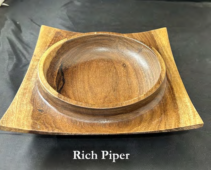 Woodturned platter by Rich Piper